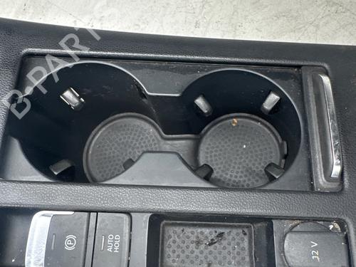 Used Middle console Middle console VW PASSAT B8 Variant (3G5, CB5) 2.0 TDI (150 hp) 39647040 39647040