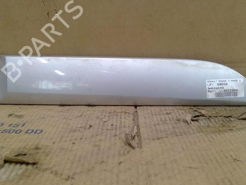Used Door moulding trim RENAULT MEGANE III Hatchback (BZ0/1_, B3_) 1.5 dCi (BZ0C) (90 hp) 29612387
