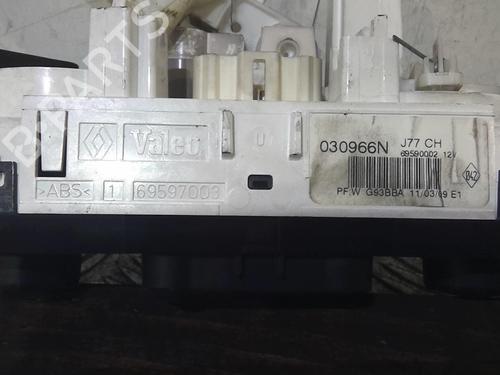 Used Climate control Climate control RENAULT MODUS / GRAND MODUS (F/JP0_) 1.5 dCi (FP0E, JP0E) (65 hp) 21817583 21817583