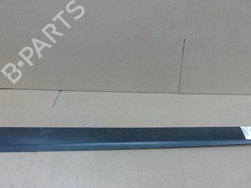 Used Door moulding trim CITROËN BERLINGO / BERLINGO FIRST MPV (MF_, GJK_, GFK_) 1.4 i (MFKFX, MFKFW, GJKFWB, GJKFWC, GFKFWC) (75 hp) 29082496