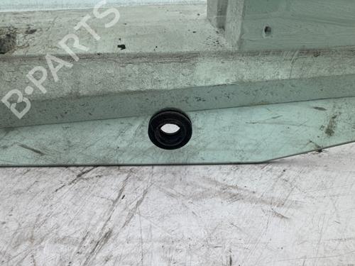 Dør rude ventre bagtil Dør rude ventre bagtil CITROËN SAXO (S0, S1) 1.4 VTS (75 hp) 34501775 34501775