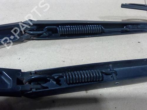 front-windshield-wiper-arm-hyundai-ix35-lm-el-elh-2009-2010-2011-2012-2013-2014-2015-2016-31070040 main image
