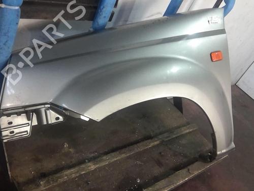 Guarda-lamas esquerdo Guarda-lamas esquerdo NISSAN X-TRAIL I (T30) 2.2 Di 4x4 (114 hp) 20359342 20359342
