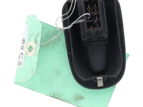 Used Right front window switch Right front window switch PEUGEOT 306 Hatchback (7A, 7C, N3, N5) 1.9 D (68 hp) 28614752 28614752