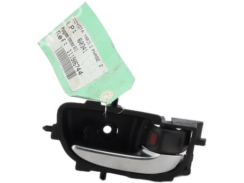 Used Front right interior door handle Front right interior door handle TOYOTA YARIS (_P13_) 1.4 D (NLP130_, NLP130) (90 hp) 29197140 29197140
