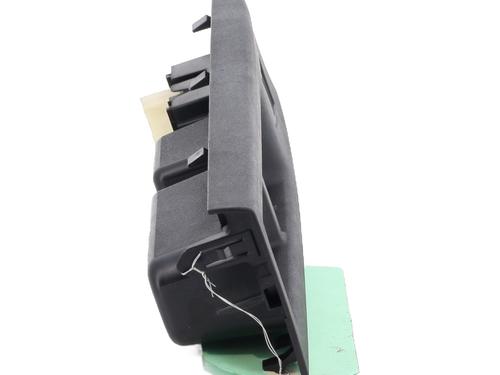 Used Right front window switch Right front window switch TOYOTA YARIS (_P13_) 1.0 (KSP130_, KSP130) (69 hp) 29840572 29840572