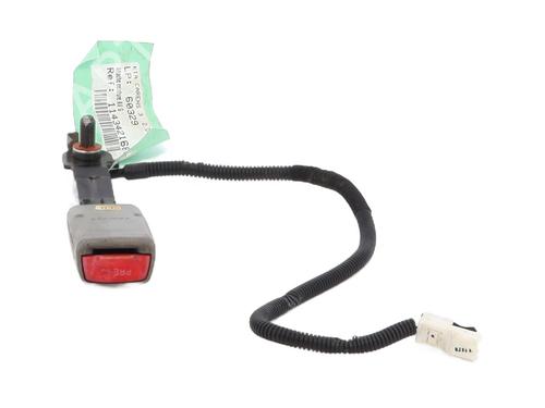 Used Seat buckle KIA CARENS III MPV (UN) 2.0 CRDi 140 (140 hp) 30116172