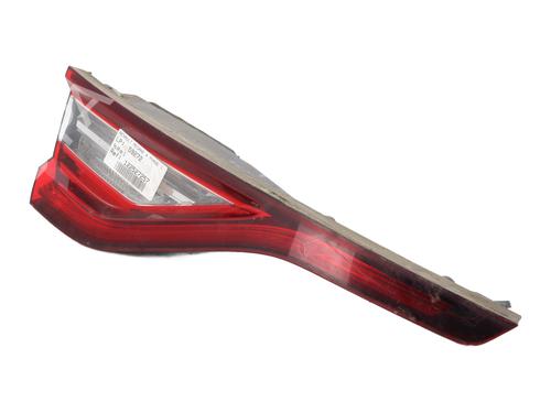 left-tailgate-light-renault-megane-iv-hatchback-b9amn_-2015-33057184 main image