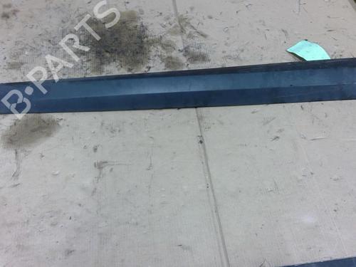 door-moulding-trim-renault-megane-iii-hatchback-bz01_-b3_-2008-31655638 main image