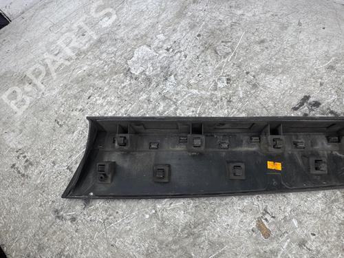 door-moulding-trim-renault-clio-iv-bh_-2012-2013-2014-2015-2016-2017-2018-2019-2020-2021-40093545 main image