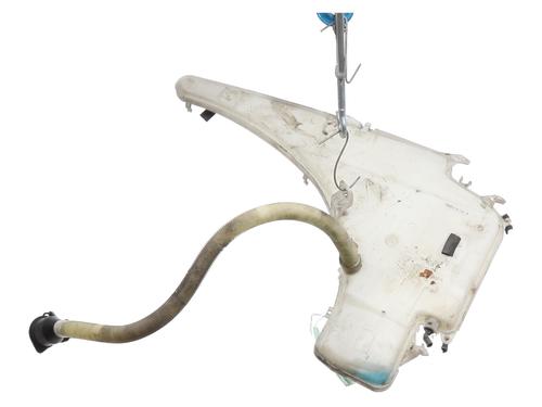 windscreen-washer-tank-bmw-1-e81-2006-2007-2008-2009-2010-2011-2012-28429842 main image