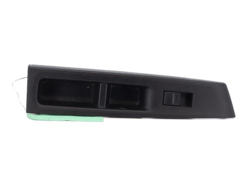 Used Right front window switch TOYOTA YARIS (_P13_) 1.0 (KSP130_, KSP130) (69 hp) 29840572