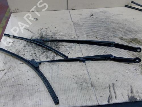 Front windshield wiper arm BMW 3 (E46) 318 d | BP27637481C143 
