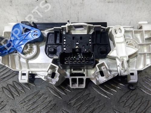 Used Climate control RENAULT TWINGO II (CN0_) 1.5 dCi (CN0U) (84 hp) 20361720
