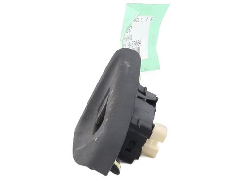 right-front-window-switch-toyota-aygo-_b4_-2014-32150159 main image