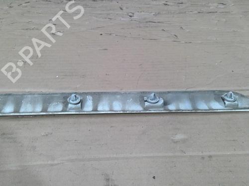 Door moulding trim PEUGEOT 5008 (0U_, 0E_) 1.6 HDi | BP30489822C150