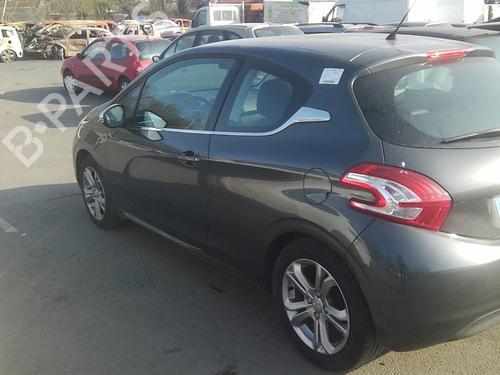 Engine control unit (ECU) PEUGEOT 208 I (CA_, CC_) 1.2 VTI 82 | BP22749061M57 