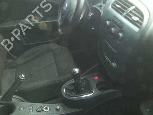 Steering column stalk SEAT LEON (1P1) 1.9 TDI | BP20370130I23 
