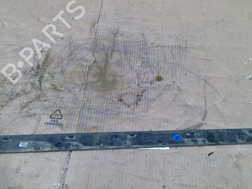 door-moulding-trim-renault-clio-v-b7_-2019-32742855 main image