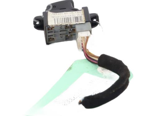 right-front-window-switch-kia-picanto-i-sa-2004-2005-2006-2007-2008-2009-2010-2011-2012-26875217 main image