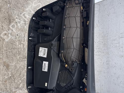 Høyre frontpanel Høyre frontpanel 38773936 38773936