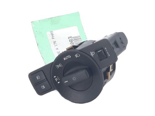 Used Headlight switch MERCEDES-BENZ A-CLASS (W176) A 180 CDI / d (176.012) (109 hp) 24116038