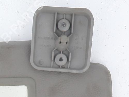 Used Right sun visor Right sun visor 29197032 29197032