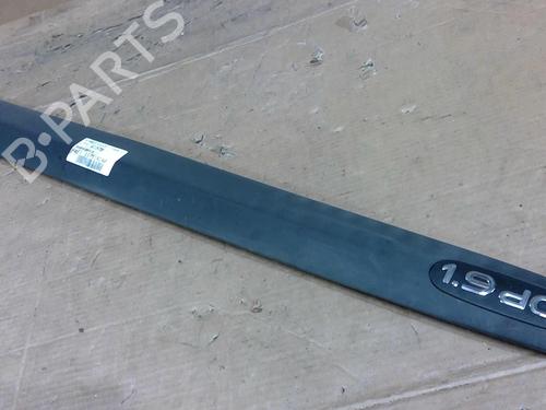 Used Door moulding trim RENAULT SCÉNIC I MPV (JA0/1_, FA0_) 1.9 dCi (JA05, JA1F) (102 hp) 30788839