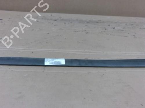 Used Door moulding trim FORD TRANSIT Van (FA_ _) 2.2 TDCi (85 hp) 30478910
