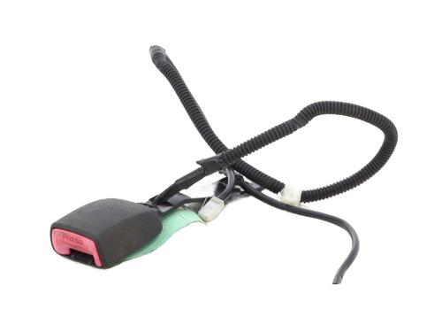 Boucle de ceinture de sécurité TOYOTA COROLLA Verso (ZER_, ZZE12_, R1_) 2.2 D-4D (AUR10_, AUR10R) (177 hp) 31910525