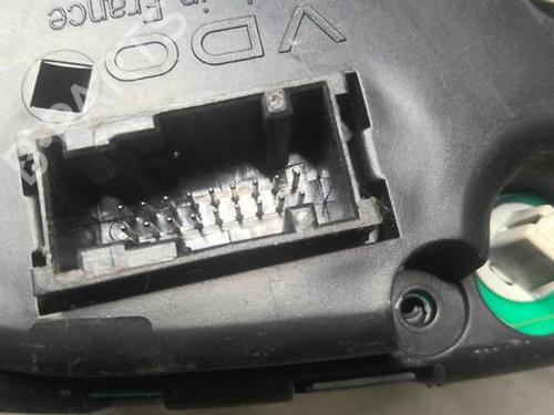 Used Instrument cluster Instrument cluster PEUGEOT 607 (9D, 9U) 2.2 HDi (133 hp) 21635981 21635981