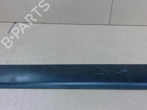 Used Door moulding trim CITROËN BERLINGO / BERLINGO FIRST MPV (MF_, GJK_, GFK_) 1.4 i (MFKFX, MFKFW, GJKFWB, GJKFWC, GFKFWC) (75 hp) 29041816