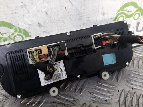 Used Climate control SEAT LEON (1P1) 1.6 TDI (105 hp) 21816723
