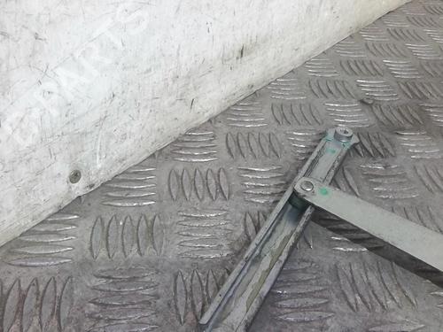 Front right window mechanism SUZUKI SWIFT III (MZ, EZ) 1.3 (RS413, ZC11S) | BP20359277C23 