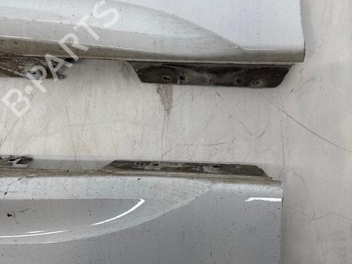 Højre sidekjole Højre sidekjole BMW 1 (F20) 118 d (150 hp) 35939299 35939299