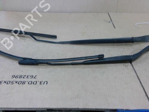 Used Front windshield wiper arm CITROËN DS3 (SA_) 1.6 HDi 90 (92 hp) 26183528