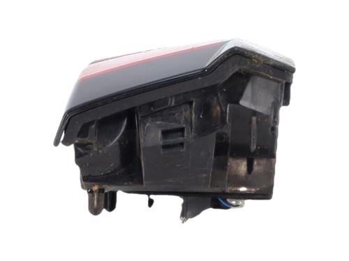 Feu de coffre gauche Feu de coffre gauche PEUGEOT 3008 II SUV (MC_, MR_, MJ_, M4_) 1.6 PureTech 180 (M45GFR, M45GFU) (181 hp) 35973132 35973132