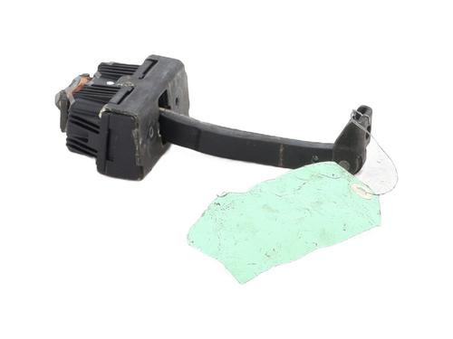 Używane Zawias / Ogranicznik drzwi BMW 5 (E60) 525 d (177 hp) 31301823