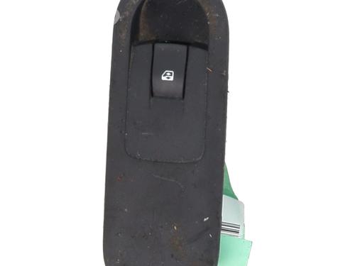 Used Right front window switch RENAULT SCÉNIC II (JM0/1_) 1.6 (JM0C, JM0J, JM1B) (113 hp) 28614779