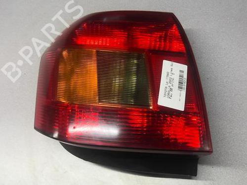 Used Right taillight TOYOTA COROLLA (_E12_) 2.0 D-4D (CDE120R, CDE120L_) (110 hp) 21999135