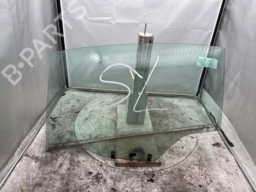 Used Rear left door window Rear left door window 38526541 38526541