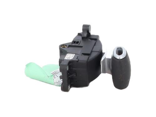 gear-lever-renault-arkana-i-lcm_-ldn_-2019-32508991 main image