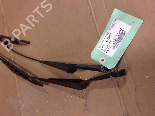 front-windshield-wiper-arm-audi-a3-8l1-1996-1997-1998-1999-2000-2001-2002-2003-2004-2005-2006-30546518 main image