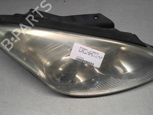 Used Right headlight HYUNDAI i30 (FD) 1.6 CRDi (116 hp) 22003240