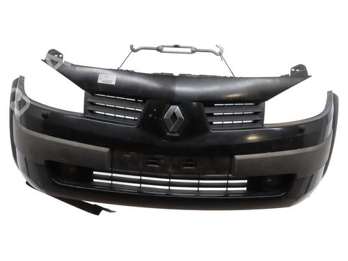 Used Front bumper RENAULT MEGANE II Coupé-Cabriolet (EM0/1_) 1.9 dCi (120 hp) 28032561