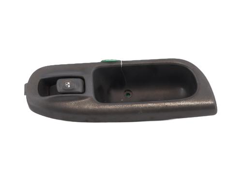 Raamschakelaar rechts voor RENAULT SCÉNIC I MPV (JA0/1_, FA0_) 1.6 (JA00, JA16, JA15, JA19, JA1V, JA2B, JA2C, JA0B,... (107 hp) 30159516