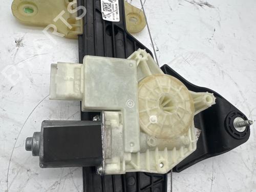 Used Front right window mechanism Front right window mechanism RENAULT CLIO V (B7_) 1.0 SCe 65 (B7MR) (65 hp) 34000027 34000027