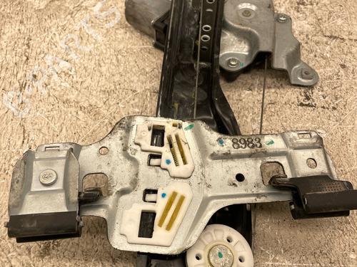 Used Front left window mechanism Front left window mechanism CHEVROLET TRAX 1.7 TD (131 hp) 36591474 36591474