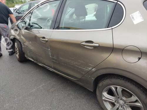 Left mirror PEUGEOT 208 I (CA_, CC_) 1.2 VTI 82 | BP32128549C26