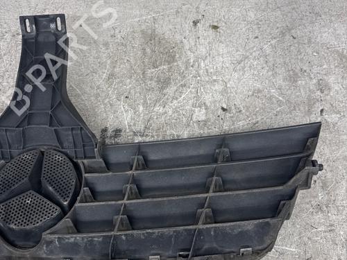 Used Grille Grille MERCEDES-BENZ C-CLASS Coupe (CL203) C 220 CDI (203.708) (150 hp) 40440846 40440846